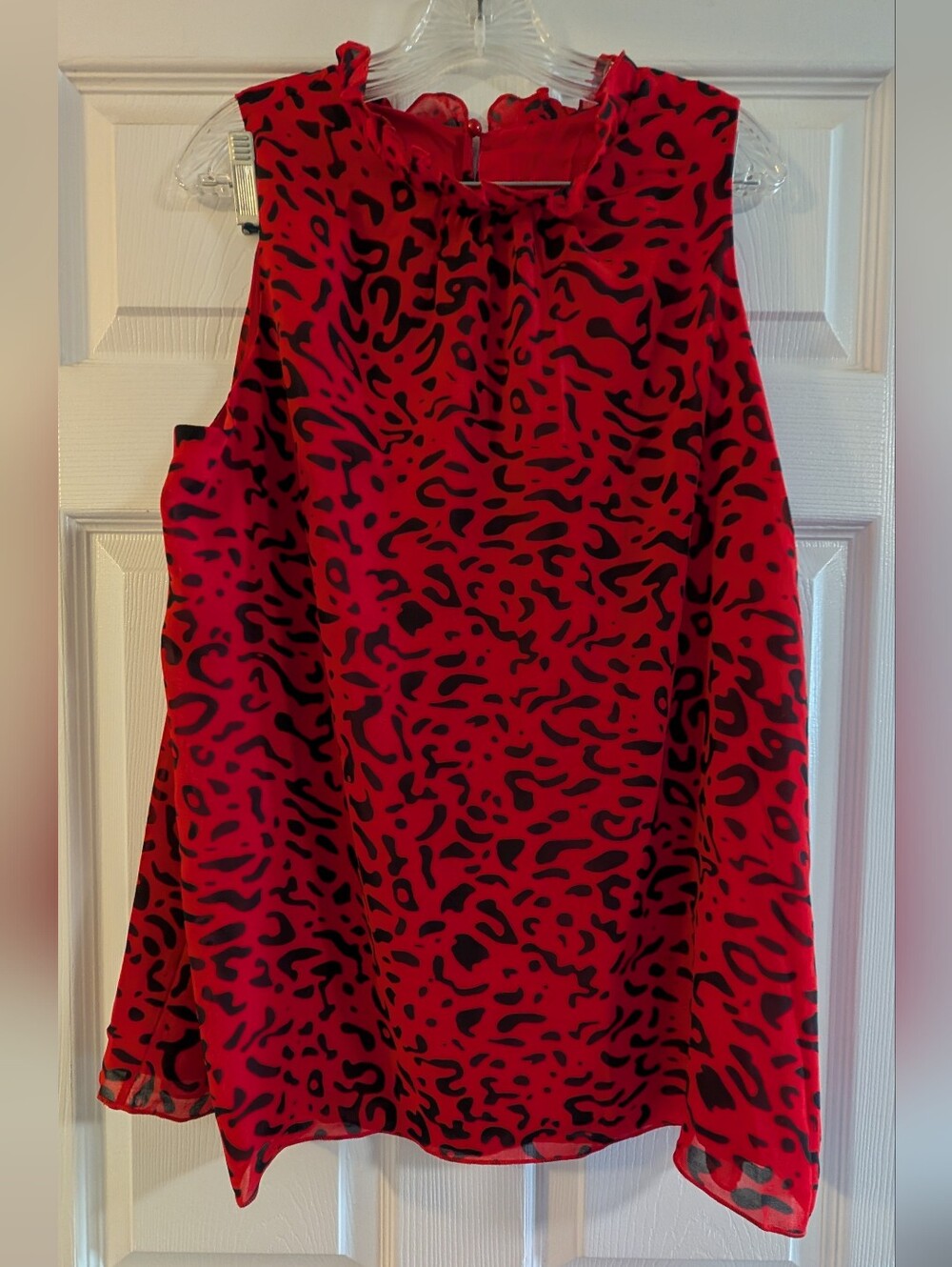 🐆 Vibrant Bright Red & Black Leopard Print Sleeveless Blouse - Size 2XL 🐆
